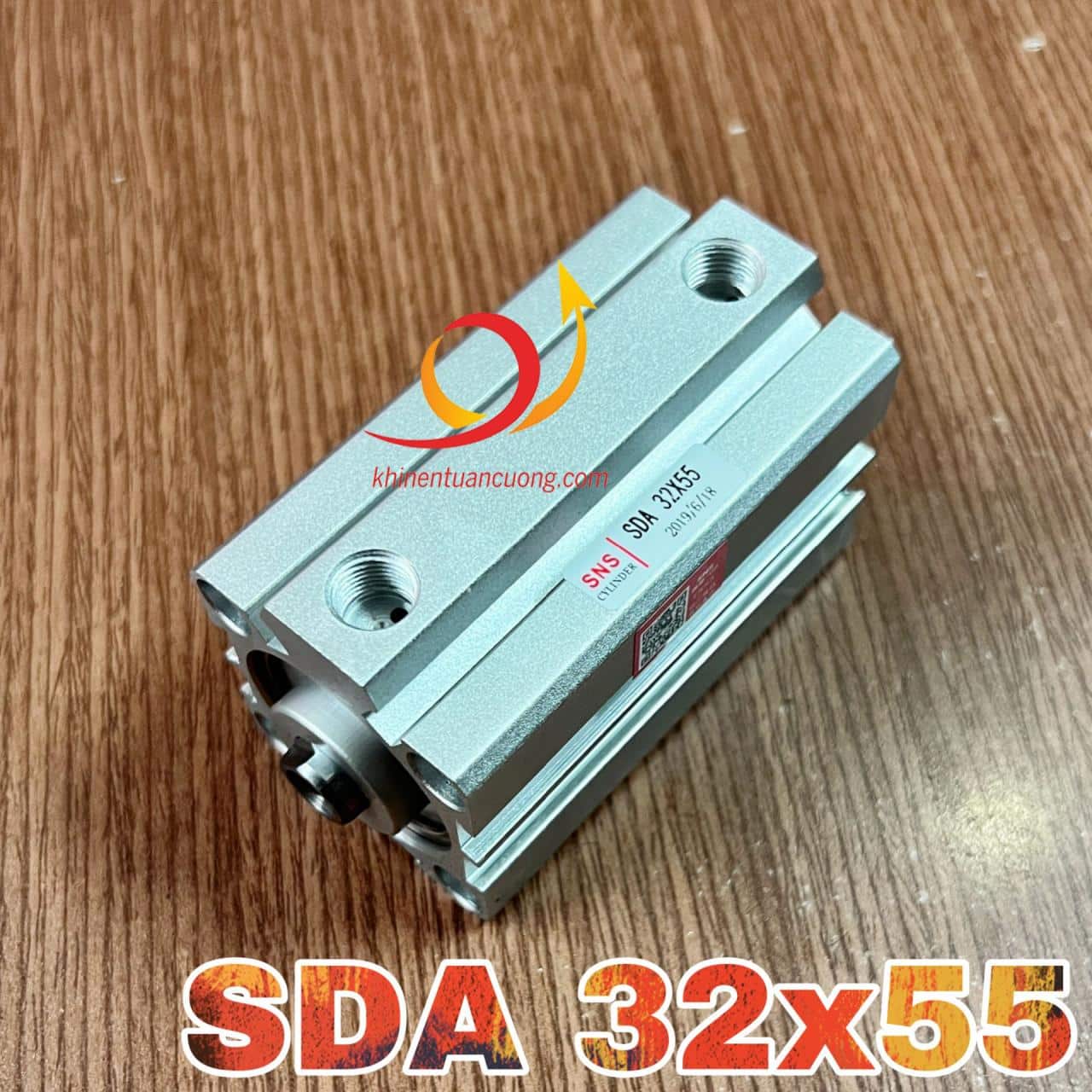 Xylanh SDA32x55 ren trong là chiếc xylanh khá đặc biệt với hành trình cực kỳ "lẻ loi" chỉ 55mm