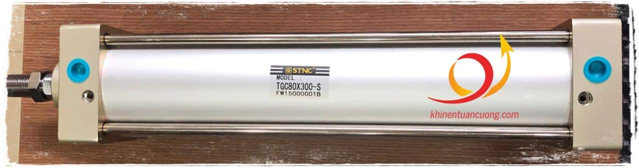 Toàn thân xylanh TGC80x300-S thực sự dài, và nó có kích thước tương đương với chiếc SC80x300 đến từ SNS