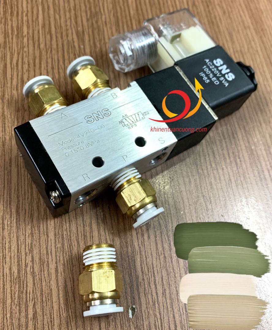 Đầu nối nhanh YPC8-02 và van điện từ 4V210-08 có thể nói là cặp đôi huyền thoại trong làng thiết bị khí nén. Đây cũng là 2 sản phẩm được sử dụng nhiều nhất trên thị trường lắp máy